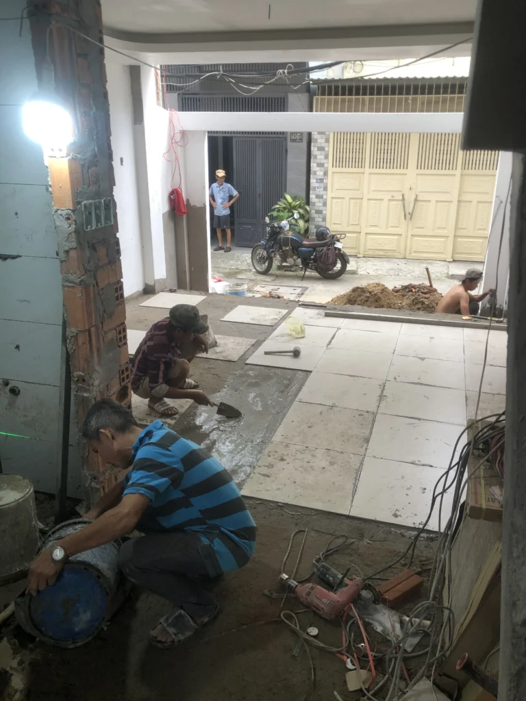 Thi công nhà phố TP.HCM 1 trệt 1 lửng 3 lầu có thang máy